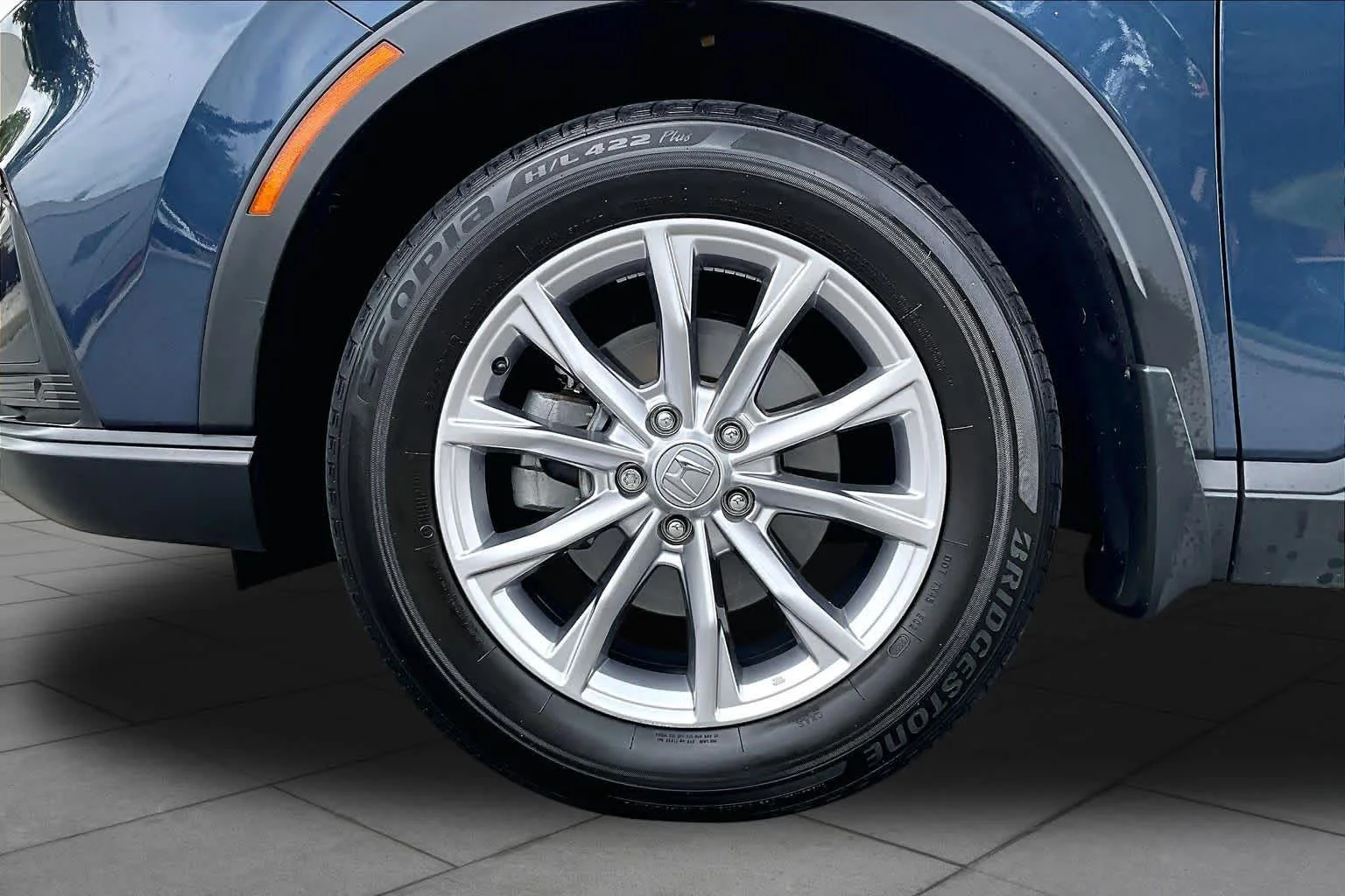 Used 2024 Canyon River Blue Metallic Honda EX-L image 11