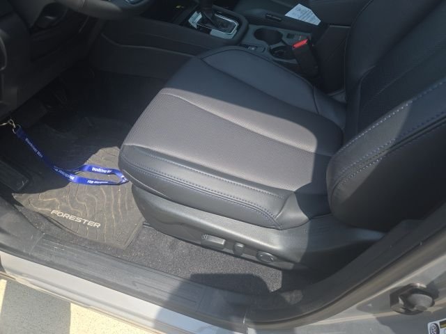 Used 2025 Gray Subaru Limited image 9