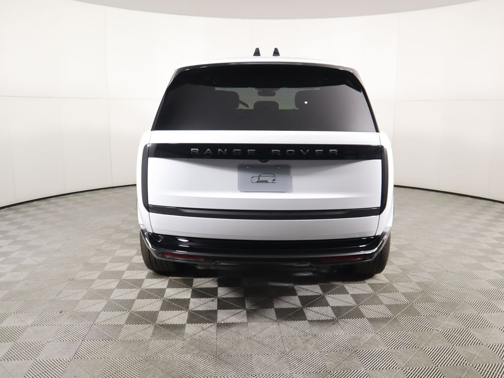 New 2026 Fuji White Land Rover SE image 6