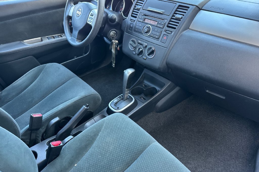 Used 2010 Blue Metallic Nissan 1.8 S image 18