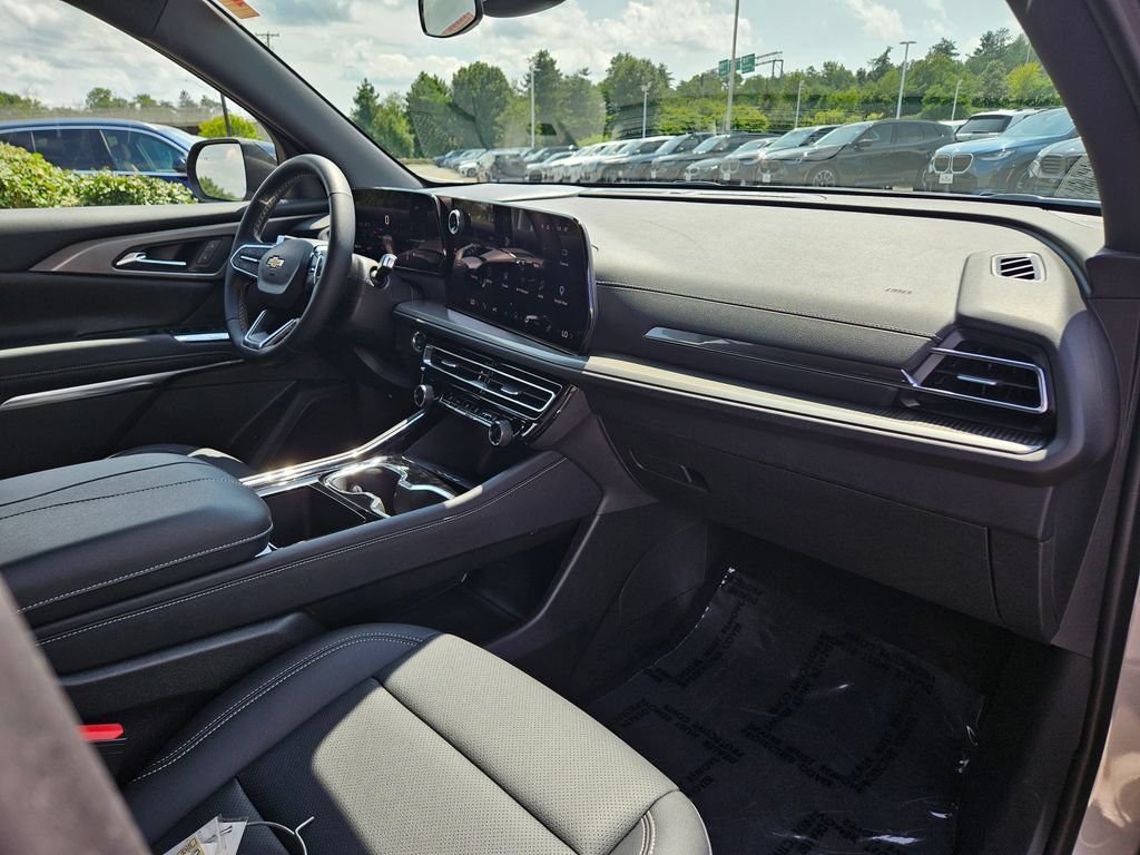 Used 2026 Sterling Gray Metallic Chevrolet LT image 12