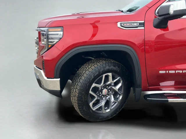 2026 GMC Sierra 1500 SLT - Photo 15