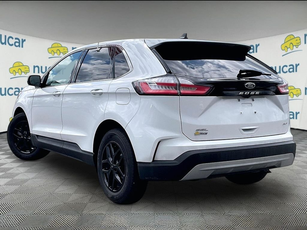 Used 2024 White Ford SEL image 4