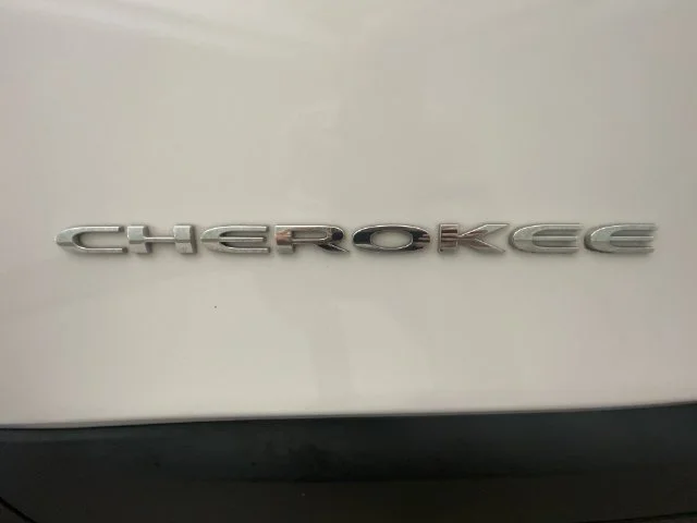 Used 2021 White Jeep Limited image 27