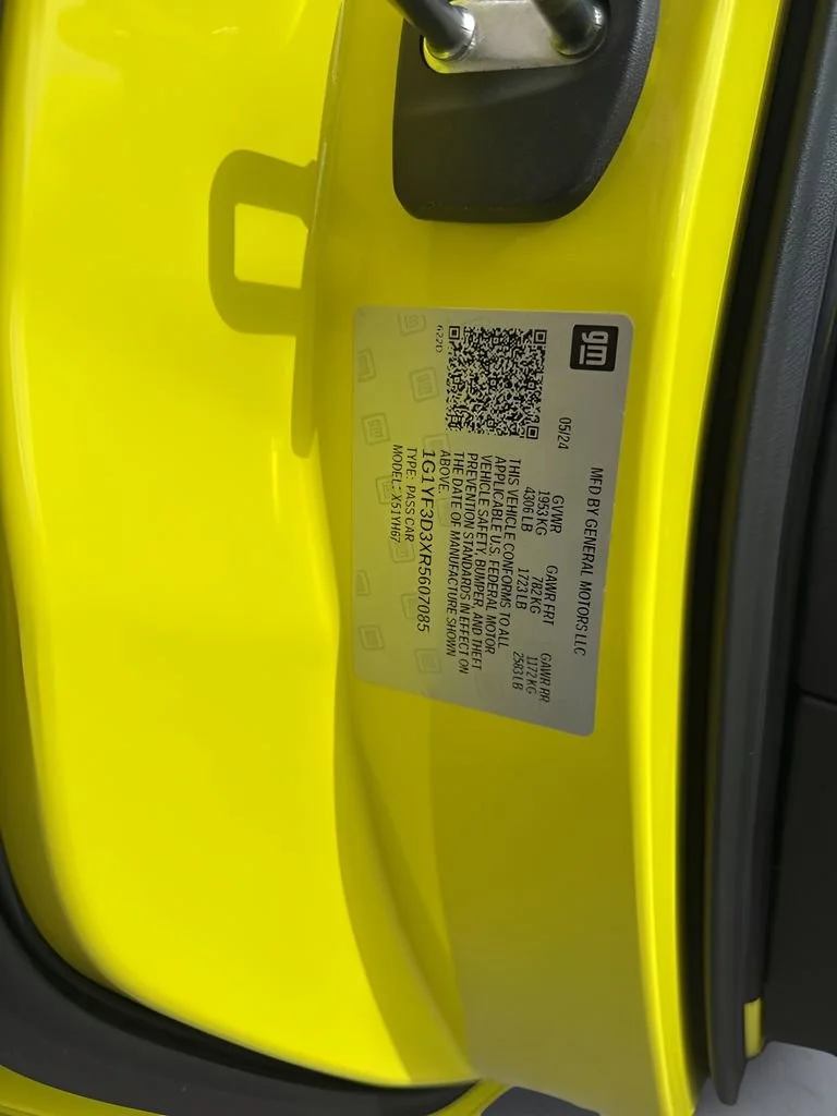 Used 2024 Accelerate Yellow Metallic Chevrolet 3LZ image 35
