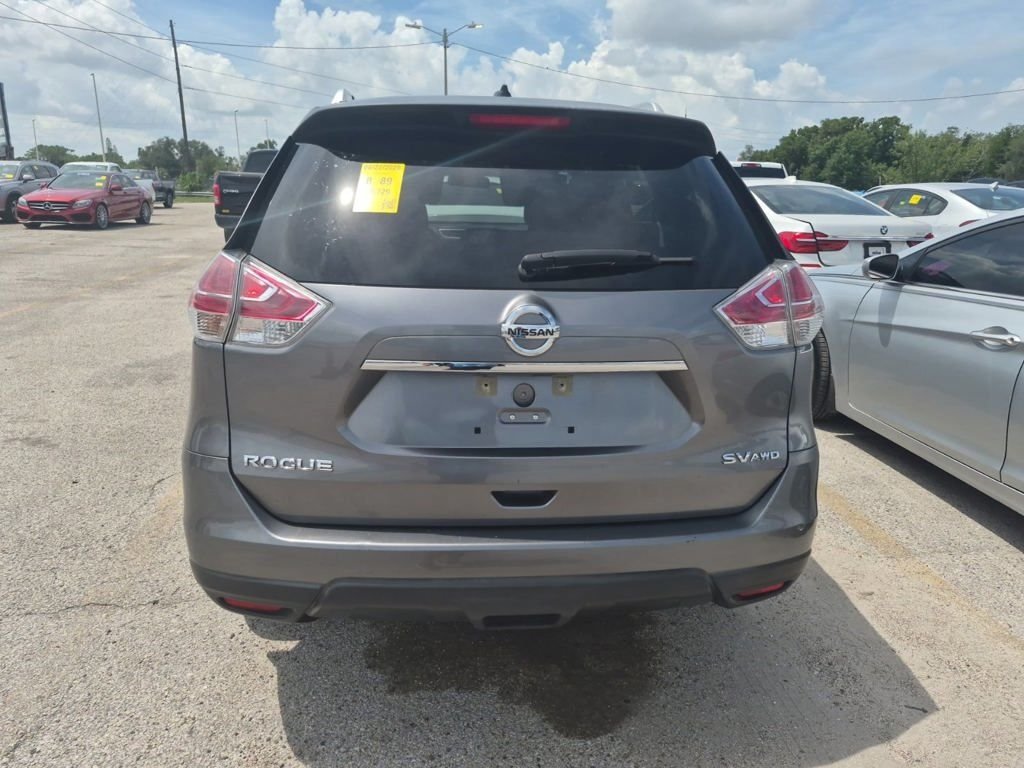 Used 2016 Nissan Rogue SV with VIN KNMAT2MVXGP605321 for sale in Cedar Rapids, IA