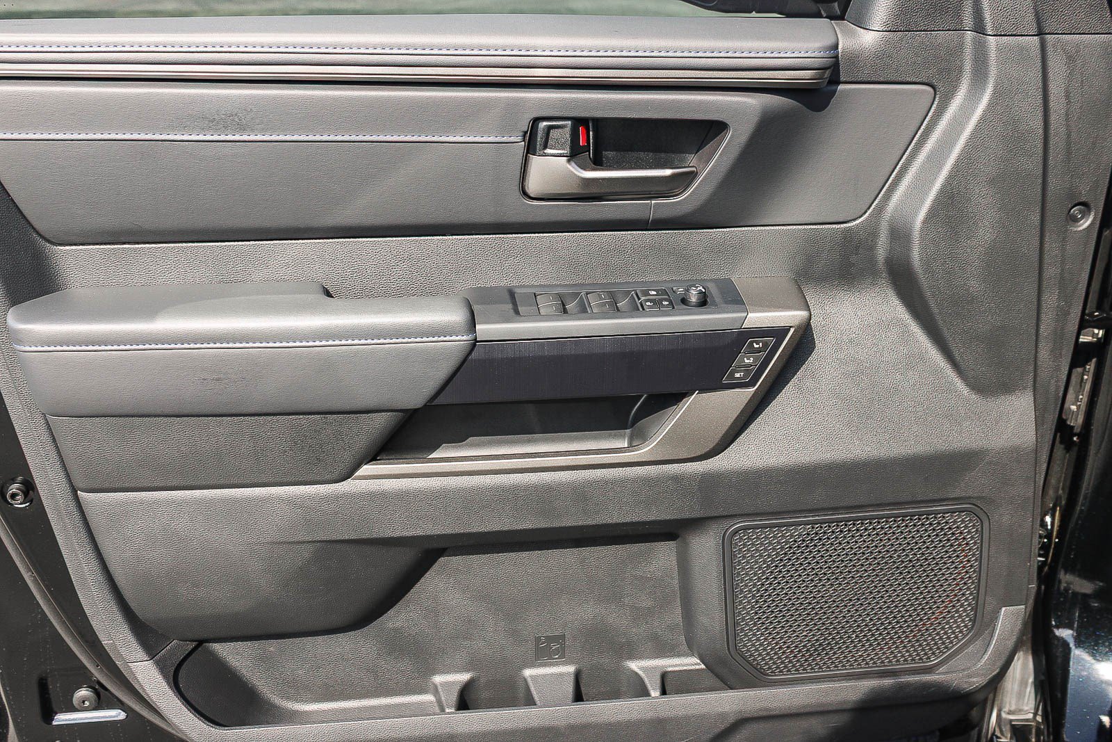 2026 Toyota Sequoia Platinum - Photo 22