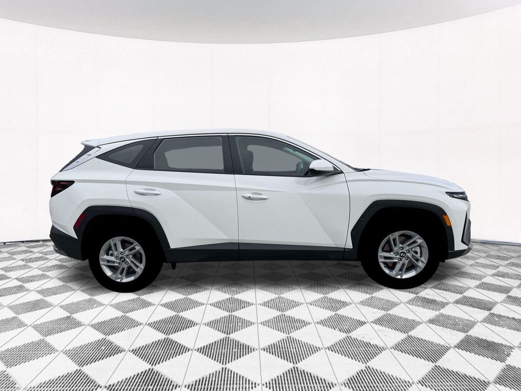 New 2026 White Hyundai SE image 13