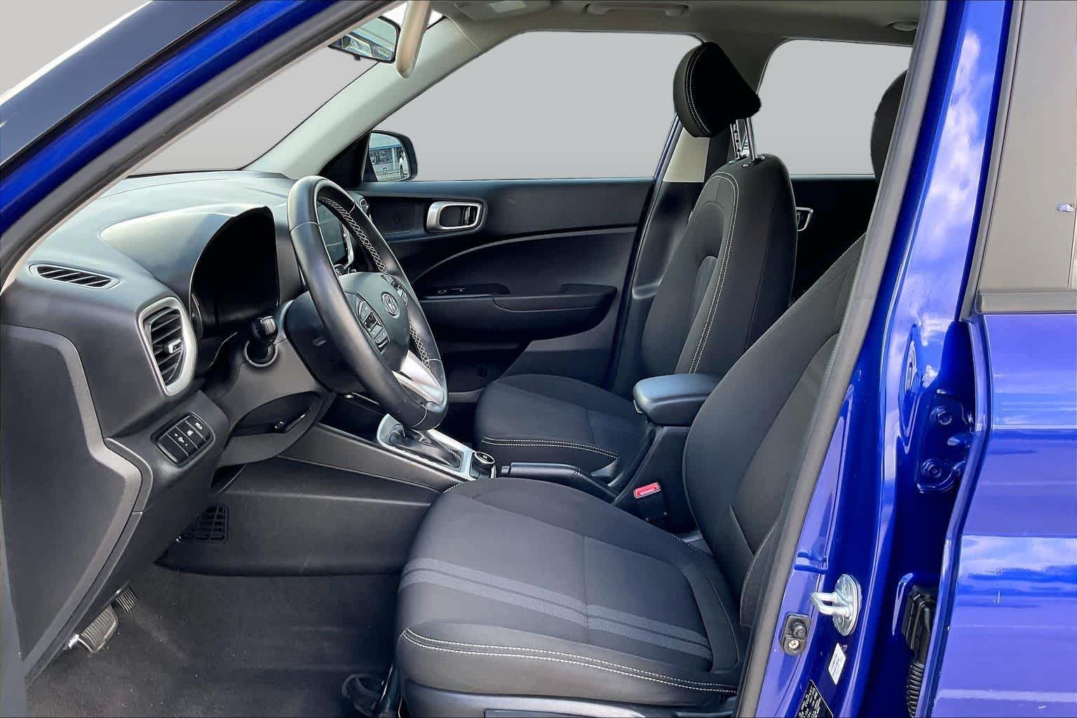 Pre-Owned 2022 Hyundai Venue SEL