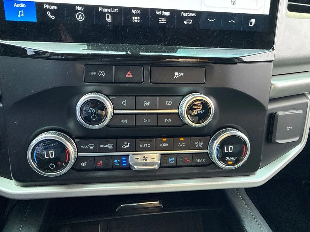 Used 2024 Gray Metallic Ford XLT image 19