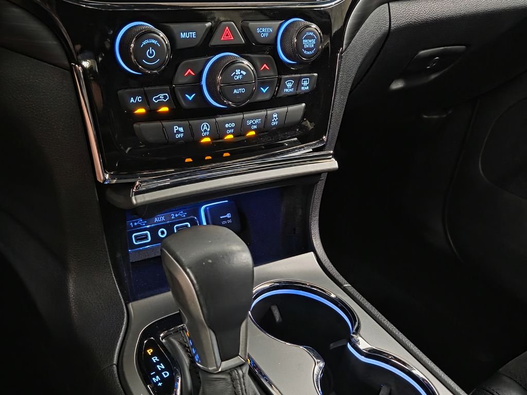Used 2021 Gray Jeep Laredo X image 26