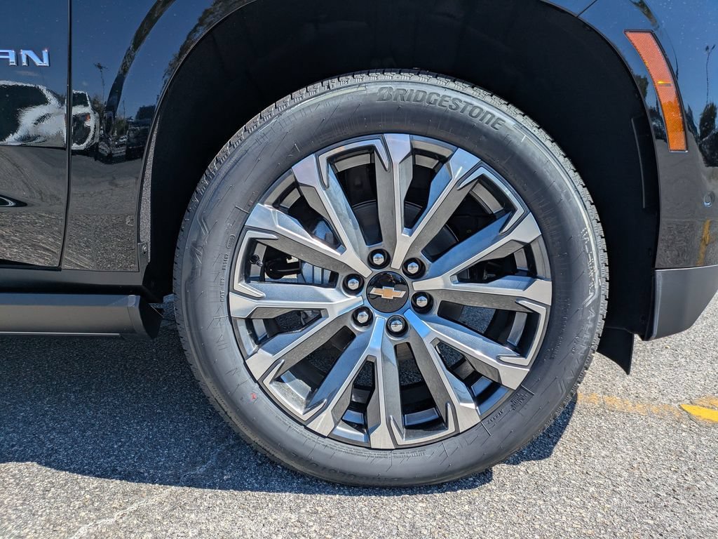 2026 Chevrolet Suburban High Country - Photo 11