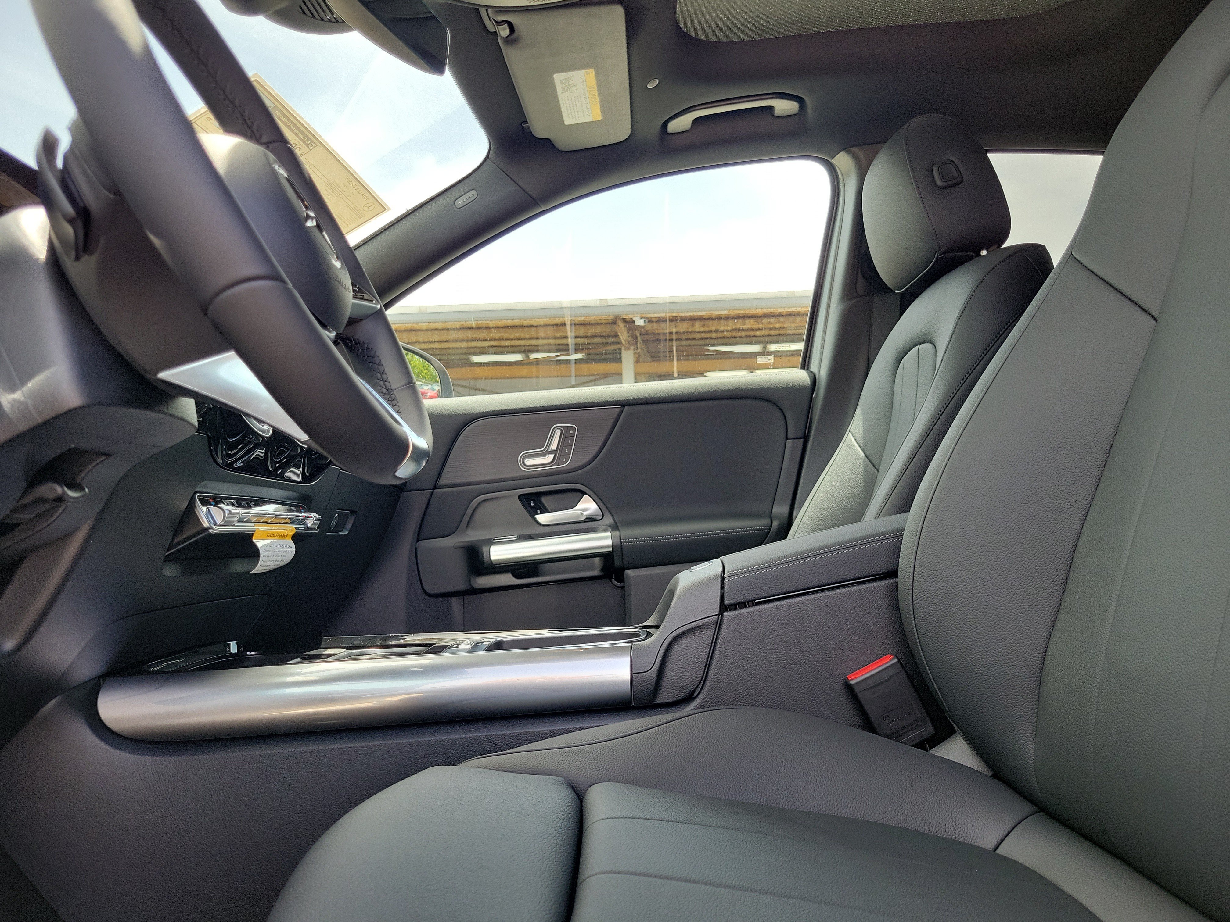 New 2026 Mountain Grey Metallic Mercedes-Benz GLA 250 image 51