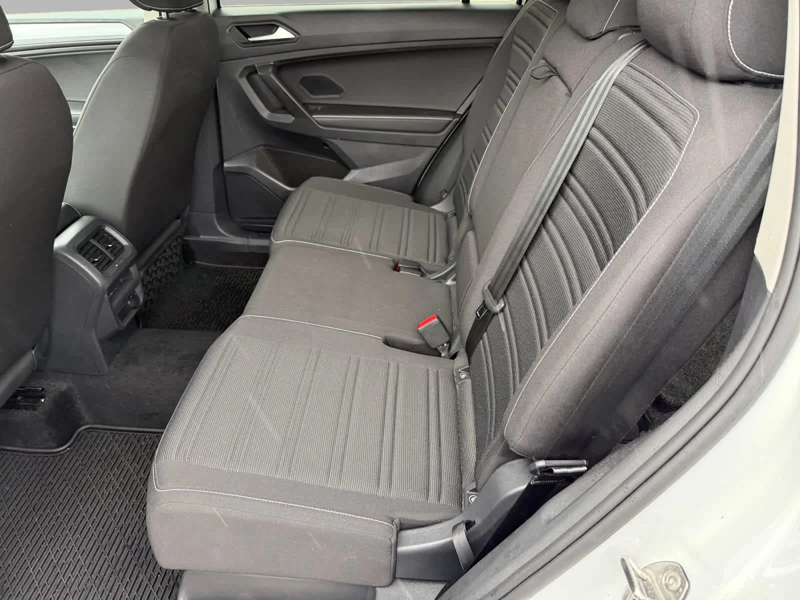 Used 2023 Pure White Volkswagen S image 22