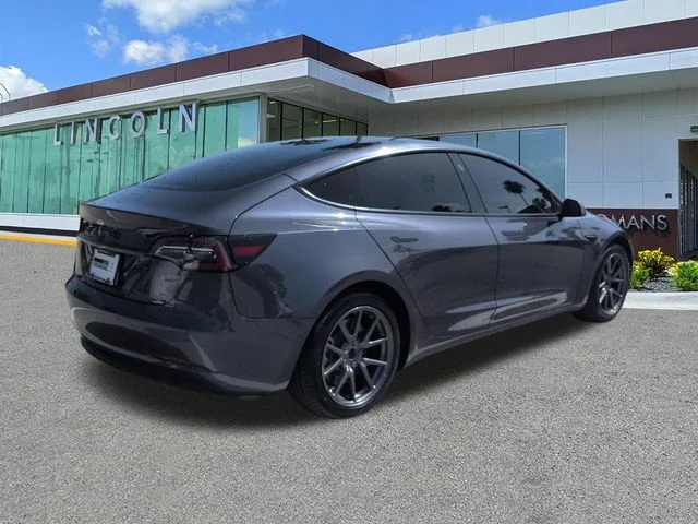 Used 2021 Silver Metallic Tesla Standard Range Plus image 4