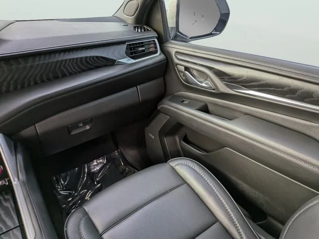 Used 2023 Beige GMC Denali image 16