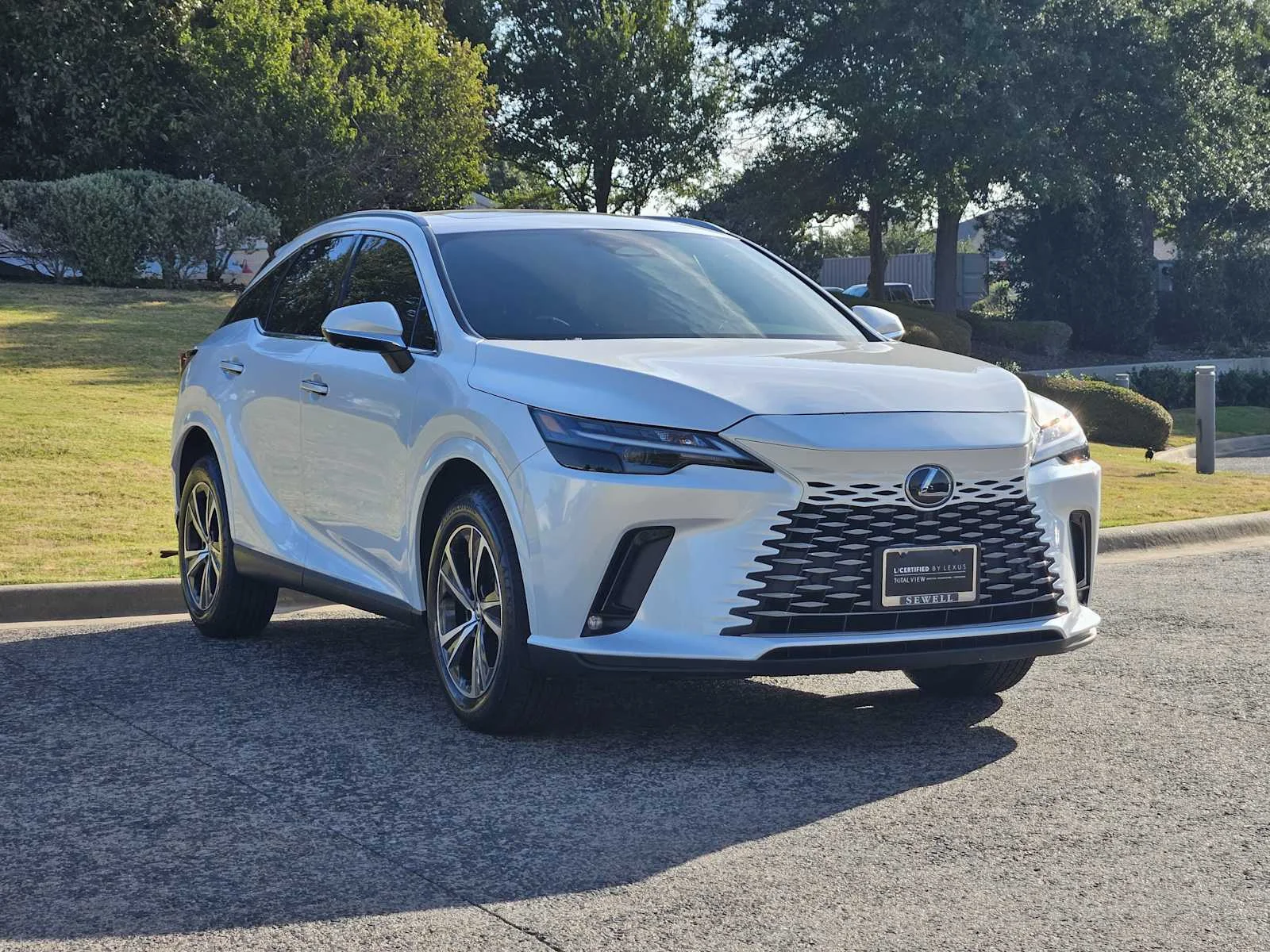 Certified Used 2025 EMINENT WHITE PEARL Lexus Premium image 2