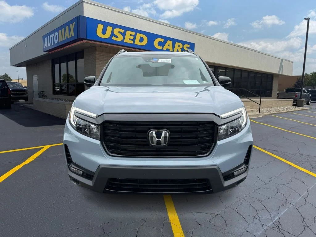Used 2024 Gray Honda Black Edition image 3