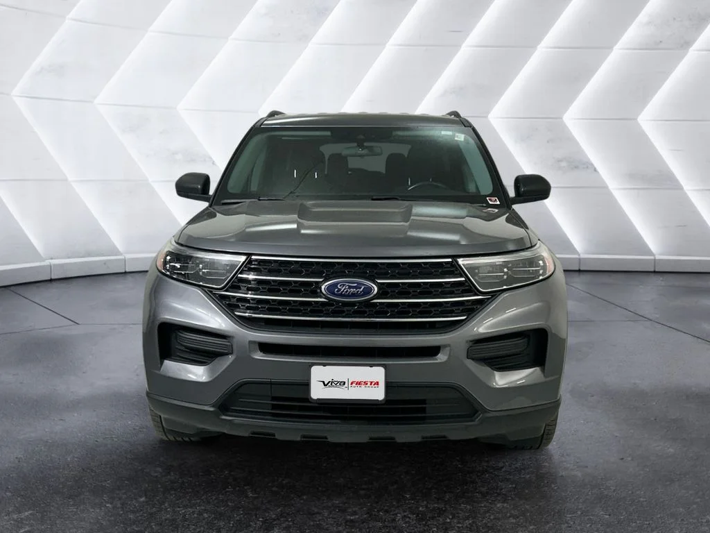 Used 2021 Gray Ford XLT image 2