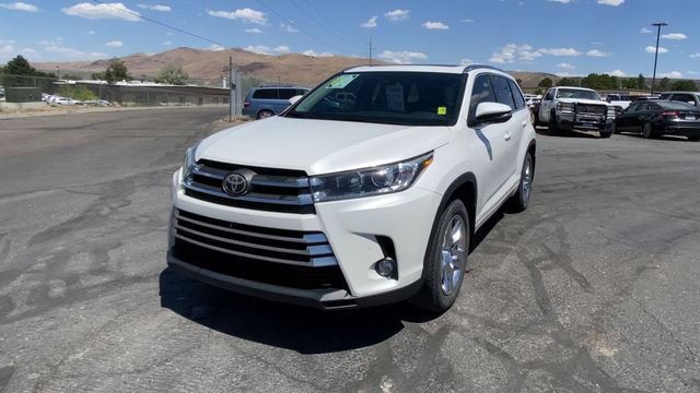 Used 2018 White Toyota Limited Platinum image 3