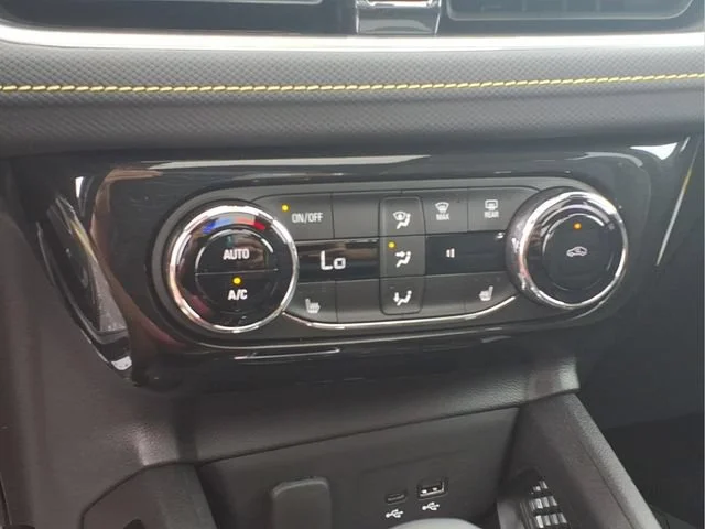 New 2026 Mosaic Black Metallic Chevrolet ACTIV image 6