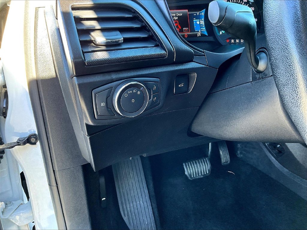 Used 2018 White Ford SE image 24