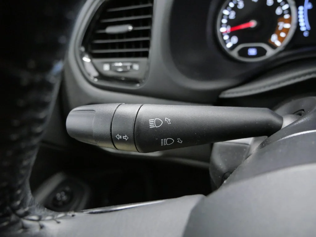 Certified Used 2019 Silver Jeep Latitude image 24