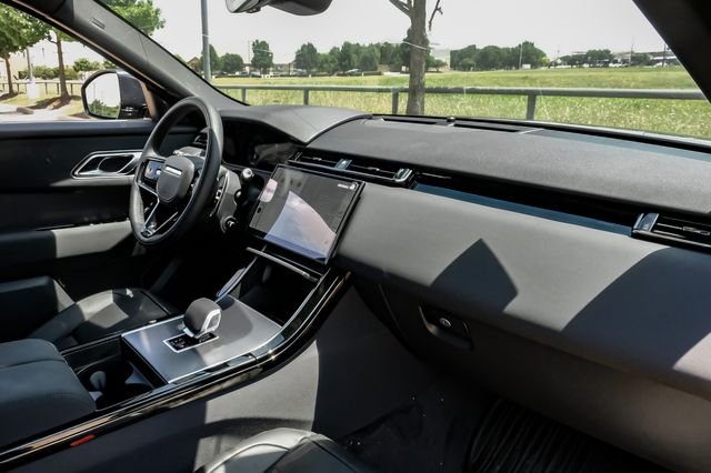 Certified Used 2025 Black Land Rover Dynamic SE image 18