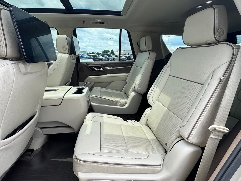 Used 2021 Pearl Beige Metallic GMC Denali image 14