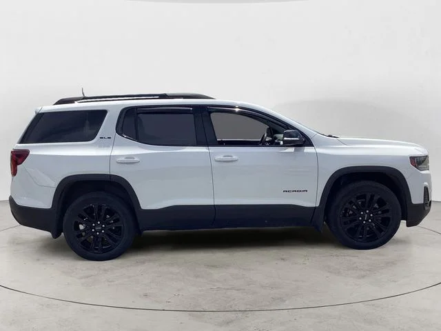 Used 2023 Summit White GMC SLE image 6