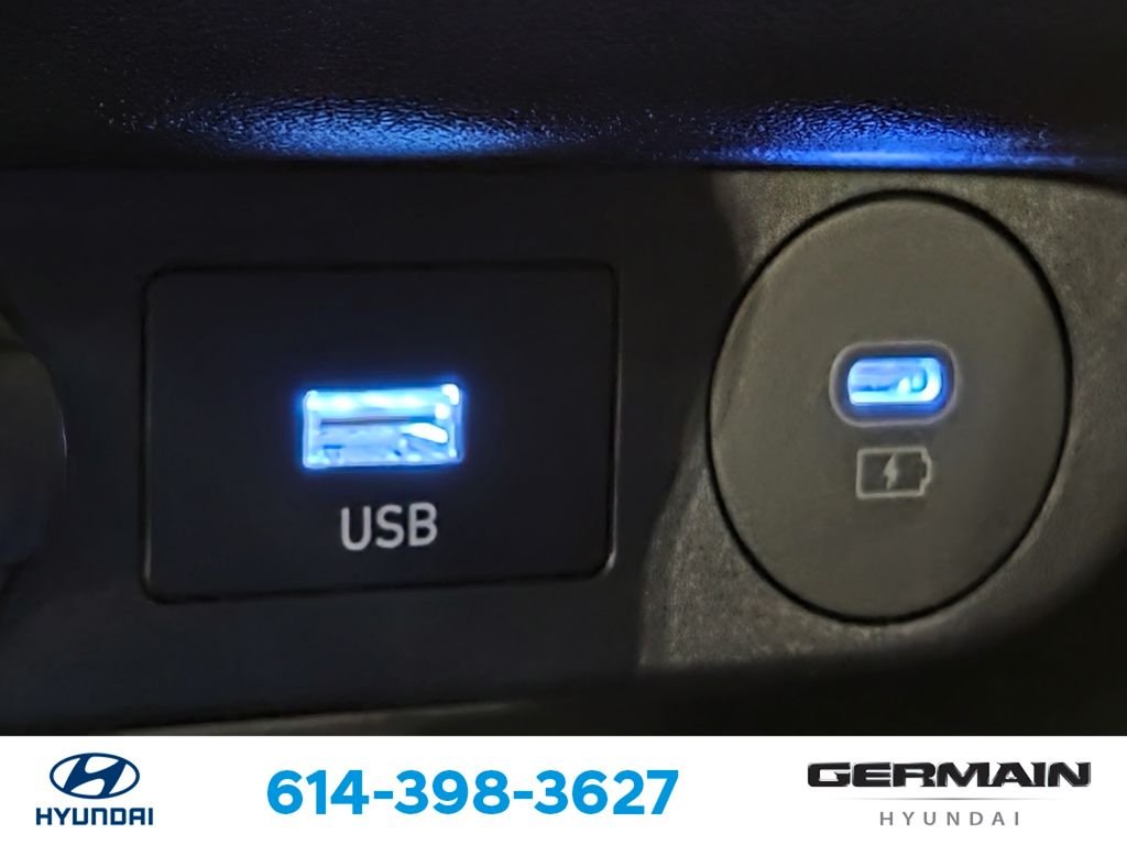 Used 2025 Gray Hyundai SE image 30