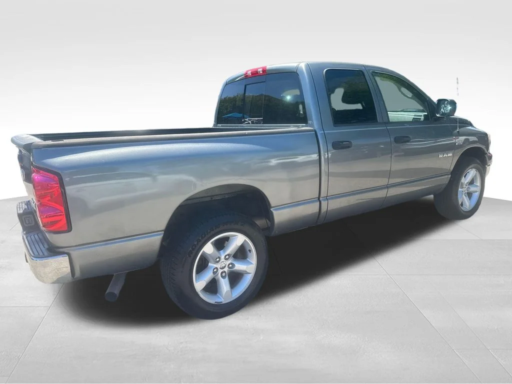 Used 2008 Gray Dodge SLT image 49