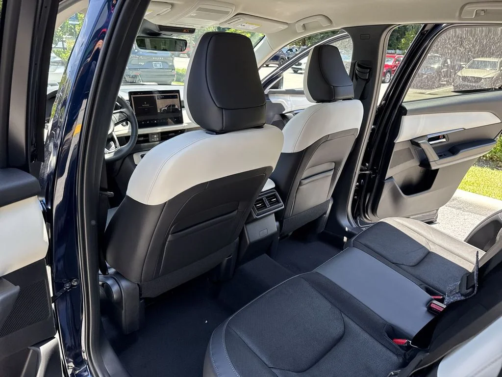 New 2026 Navy Blue Mica Mazda 2.5 S Select AWD image 34