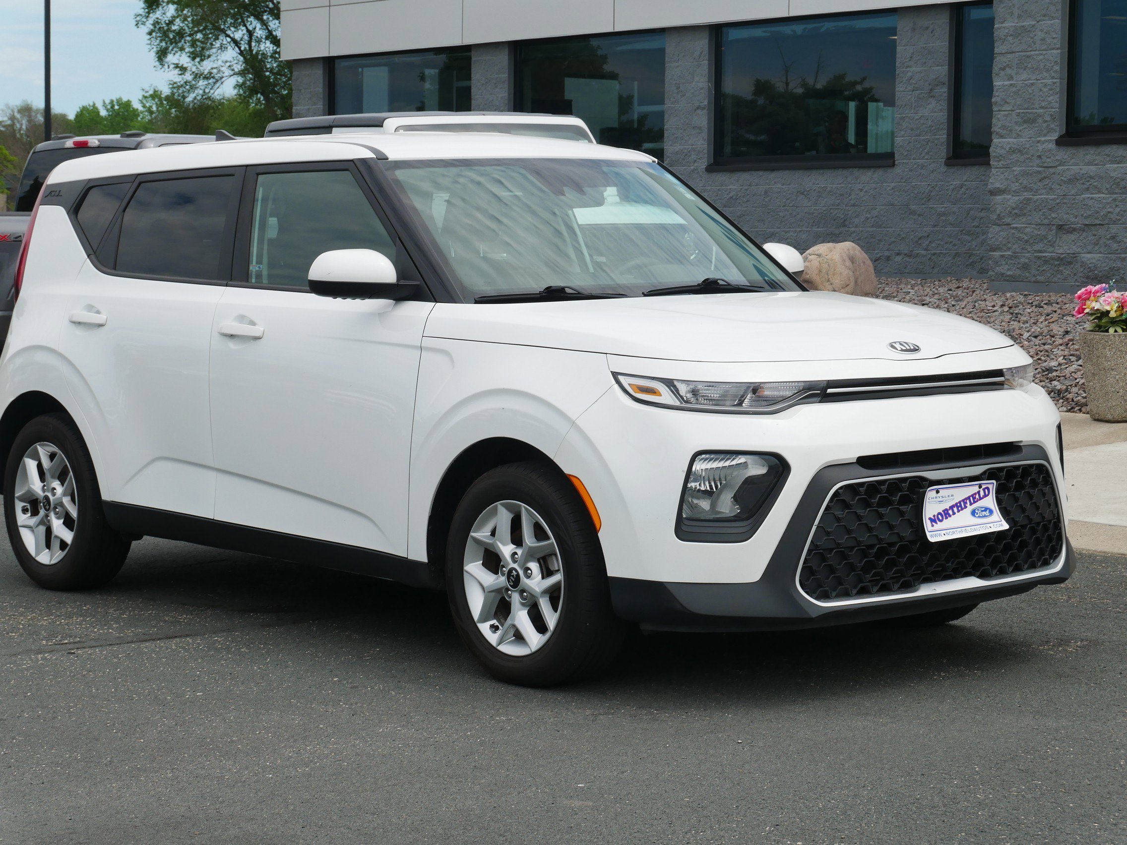 Used 2020 Kia Soul S with VIN KNDJ23AU2L7013166 for sale in Northfield, Minnesota