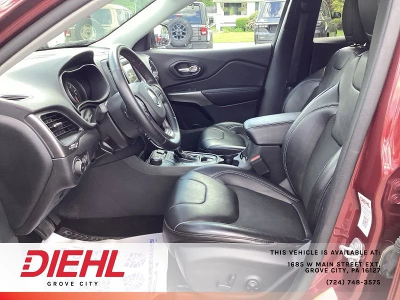Used 2020 Red Jeep Latitude Plus 4x4 image 24