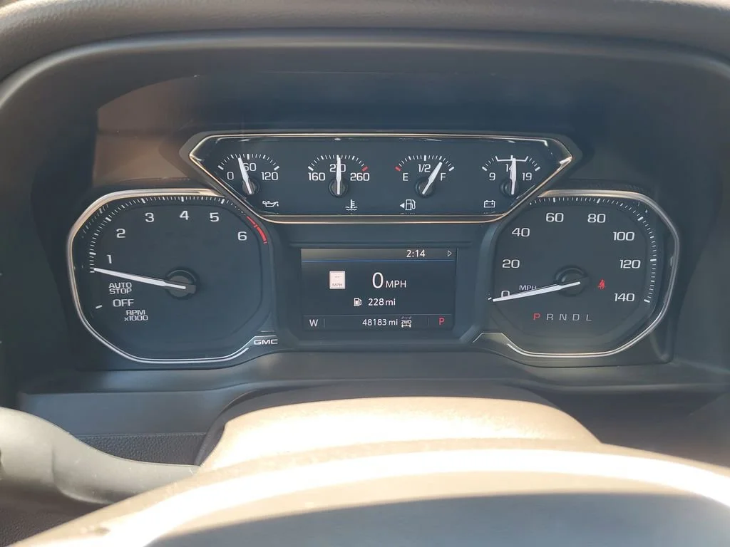 Used 2021 CAYENNE RED TINTCOAT GMC SLT image 23