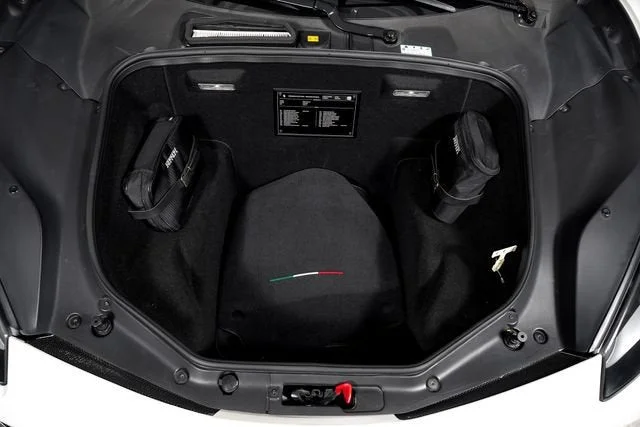 Used 2016 Bianco Avus Ferrari  image 16