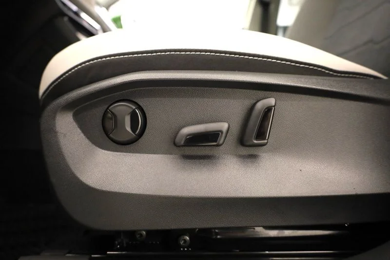 2026 Volkswagen Taos SE - Photo 11