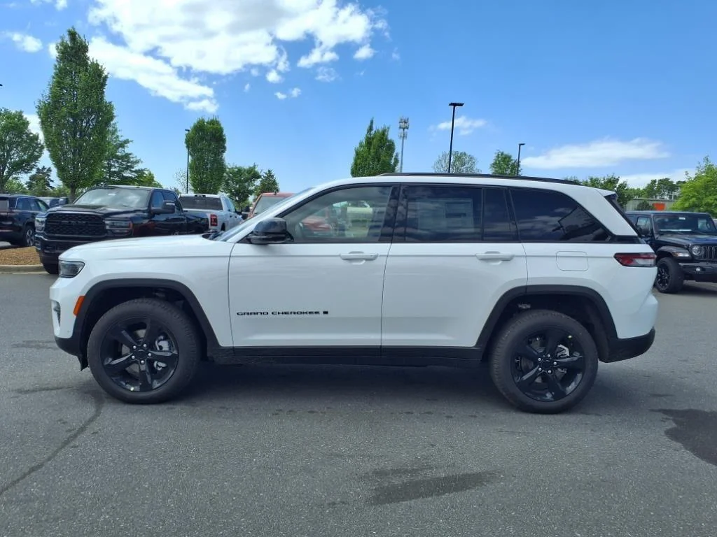 2025 Jeep Grand Cherokee Limited - Photo 15