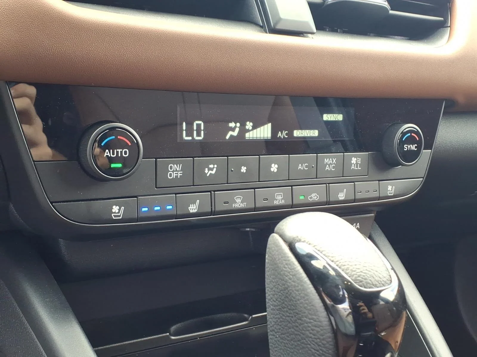 Certified Used 2026 Crystal White Pearl Subaru Touring image 13