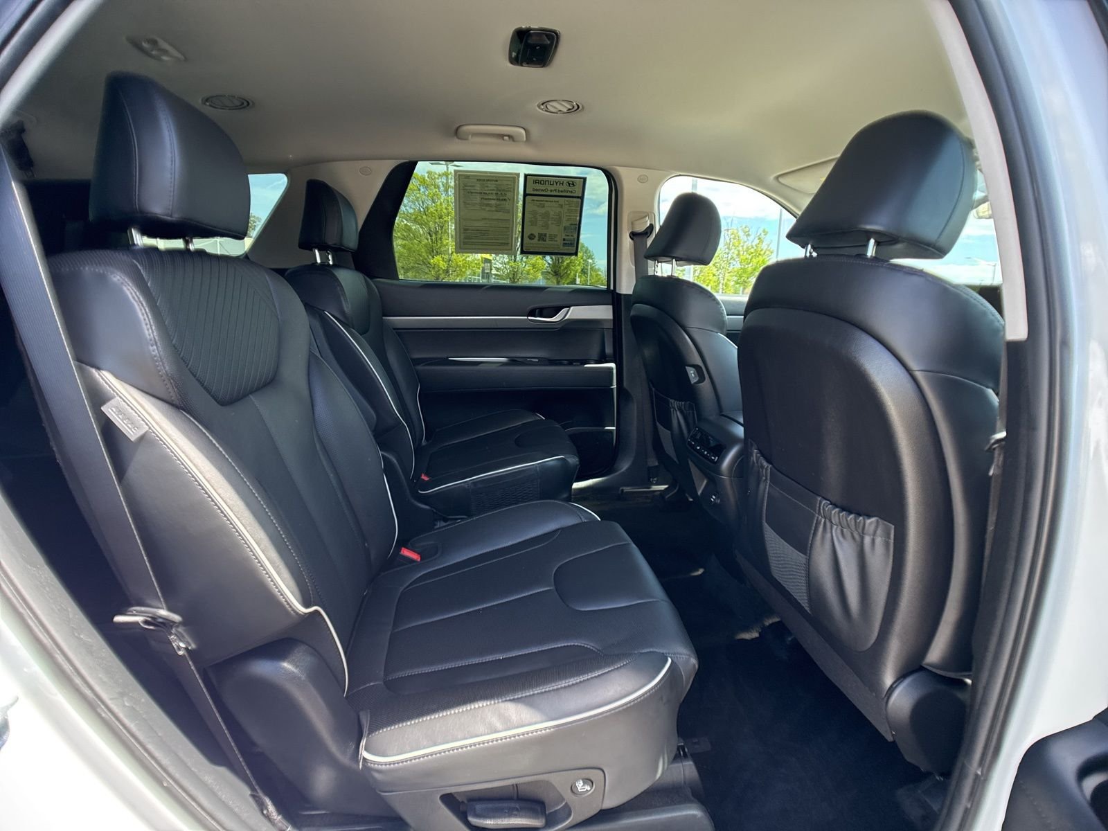 Used 2023 White Hyundai SEL image 31