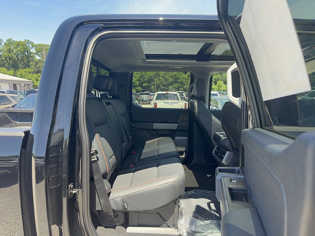 New 2026 Agate Black Metallic Ford F-250® Lariat® image 23