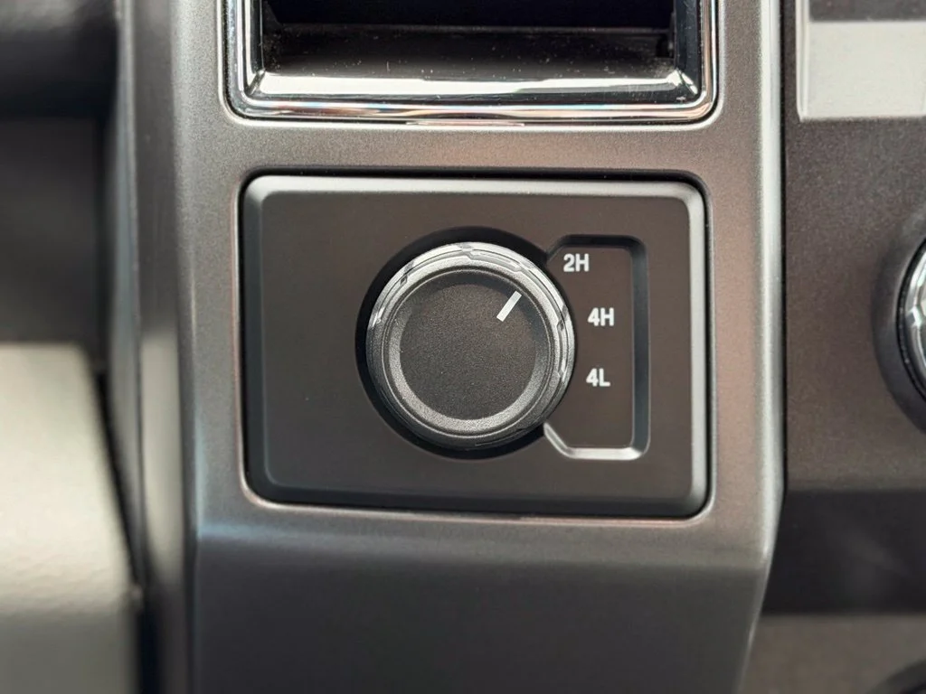 Used 2019 Gray Ford XLT image 11