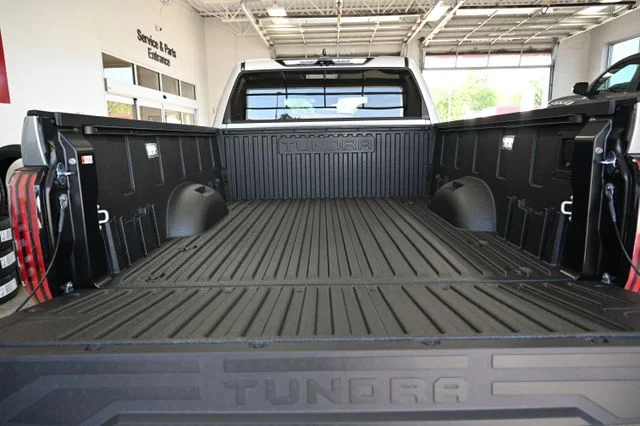 2026 Toyota Tundra Limited - Photo 8
