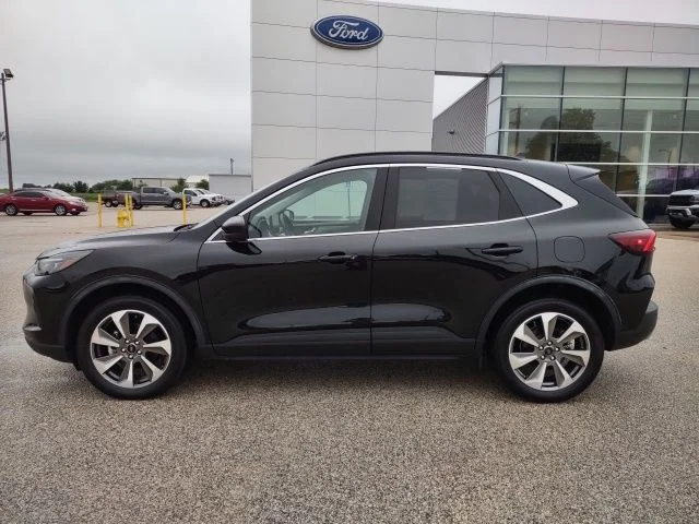 Certified Used 2024 Black Ford Platinum image 2