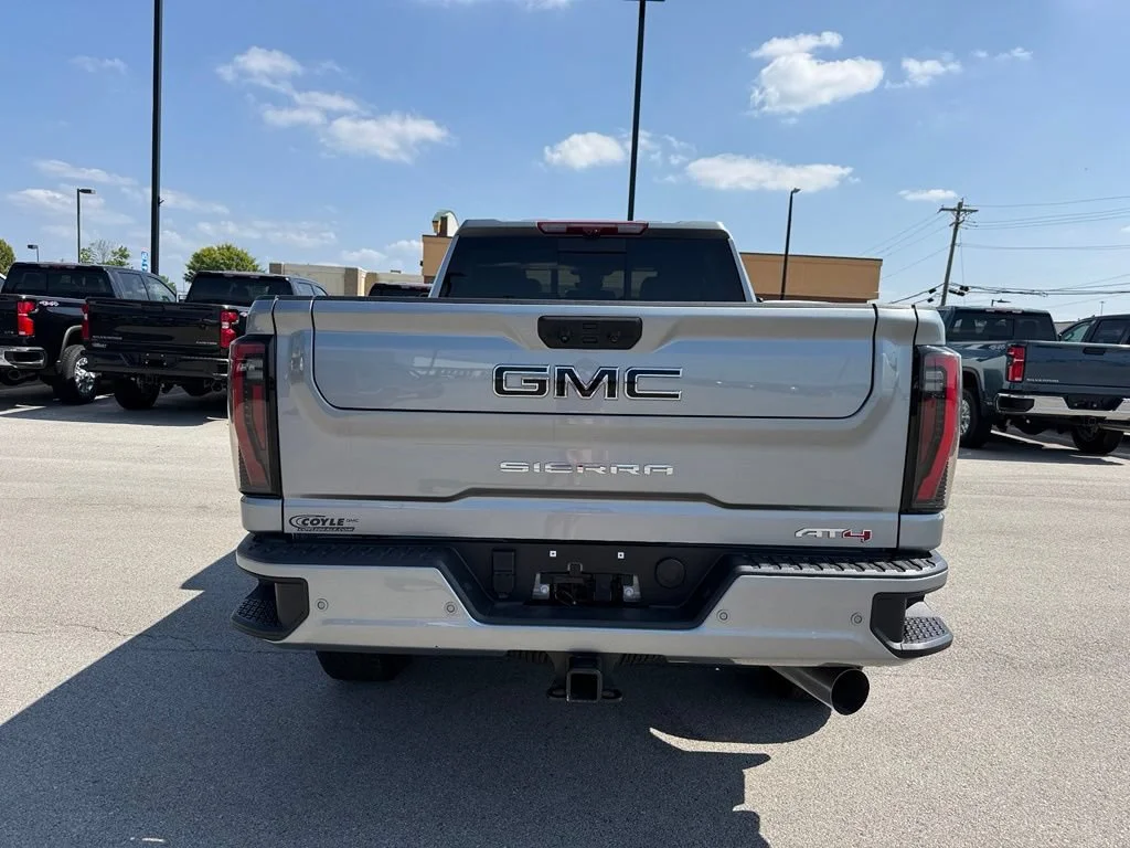 2026 GMC Sierra 2500HD AT4 - Photo 6