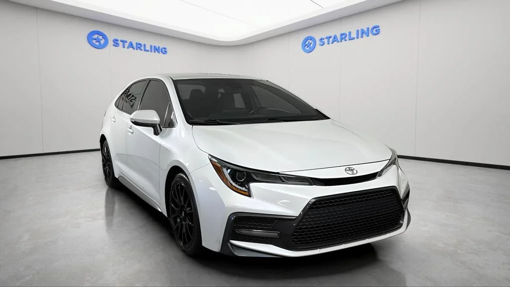 Used 2022 Off-white Toyota SE image 14
