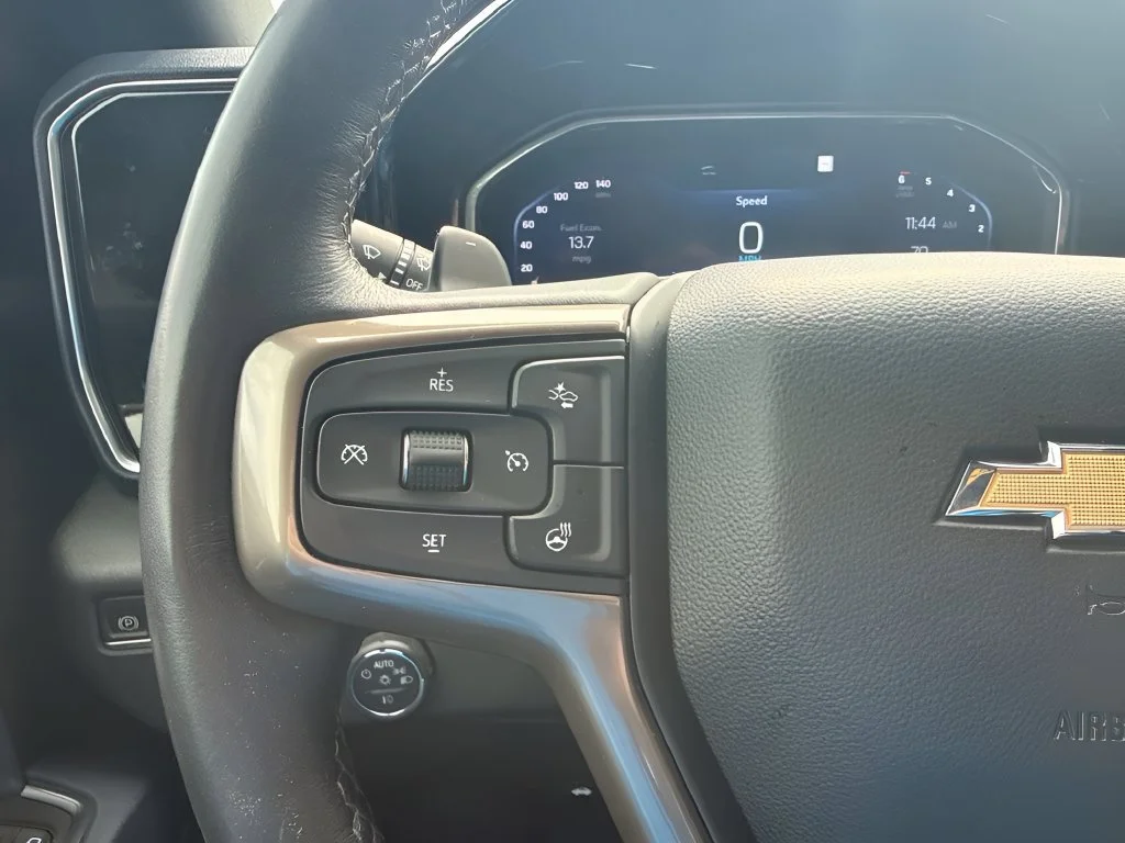 Used 2023 NORTHSKY BLUE METALLIC Chevrolet High Country image 16