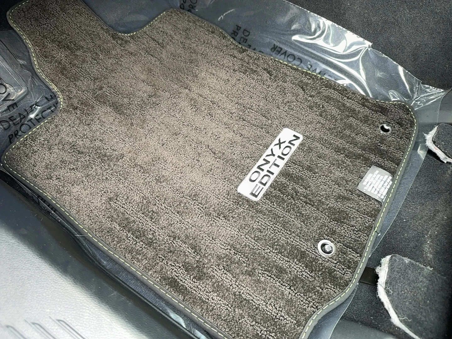 Used 2024 Magnetite Gray Metallic Subaru Onyx Edition image 16