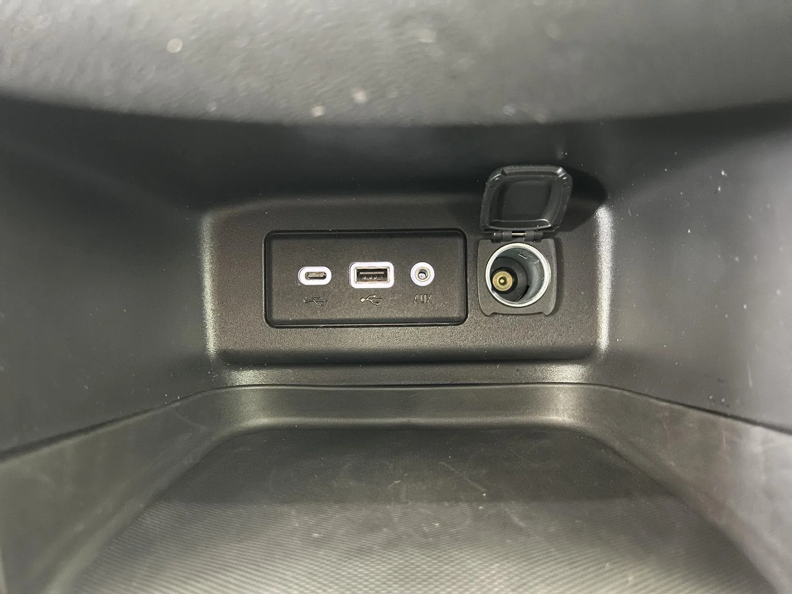 Used 2022 BLUE GLOW METALLIC Chevrolet LT image 10
